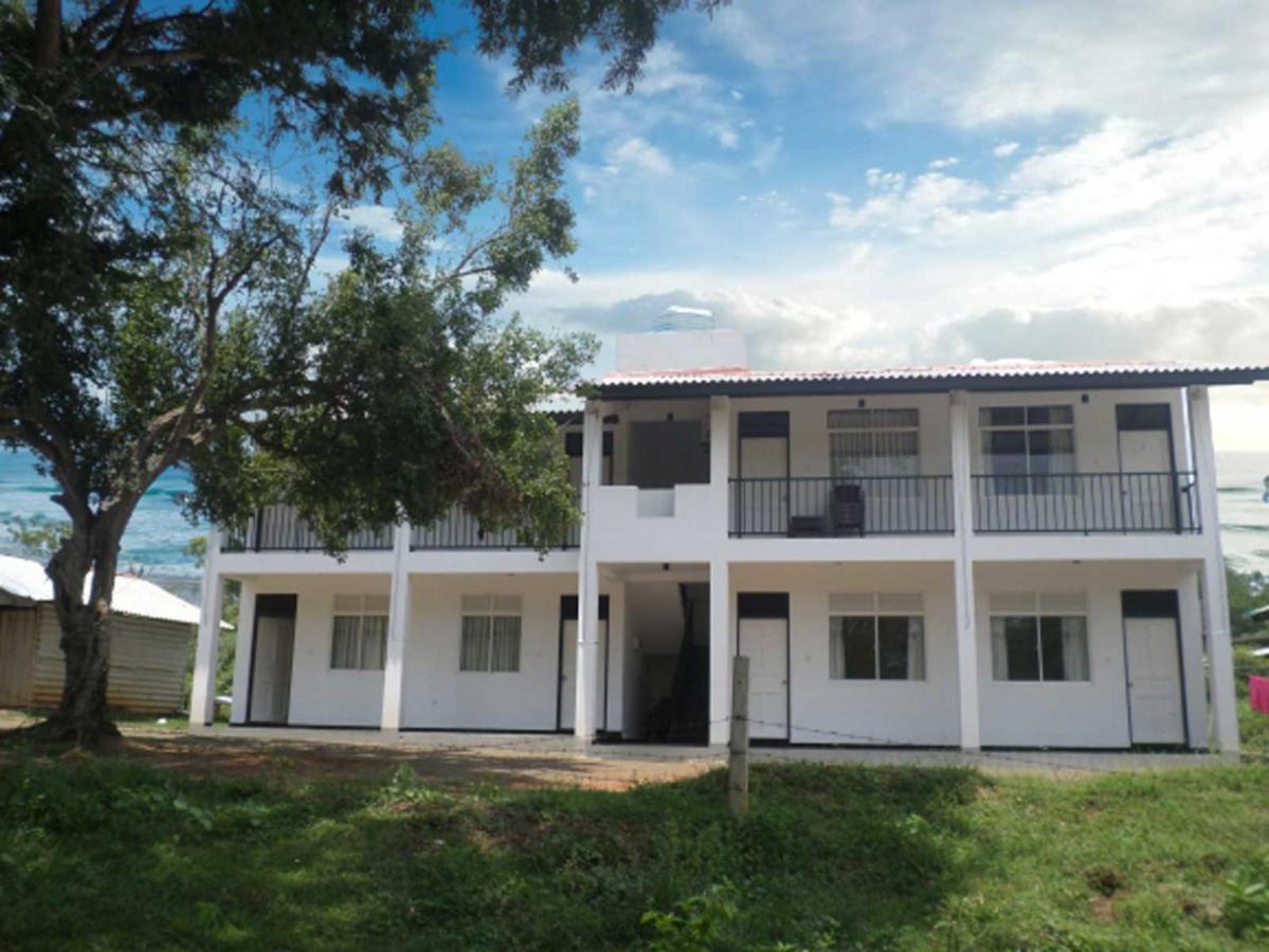 Romana Rest Kataragama Exterior photo