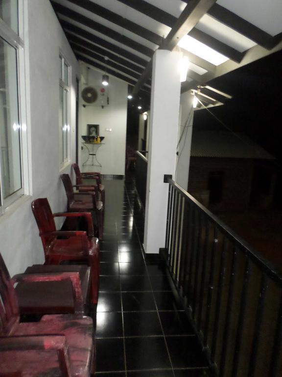 Romana Rest Kataragama Exterior photo